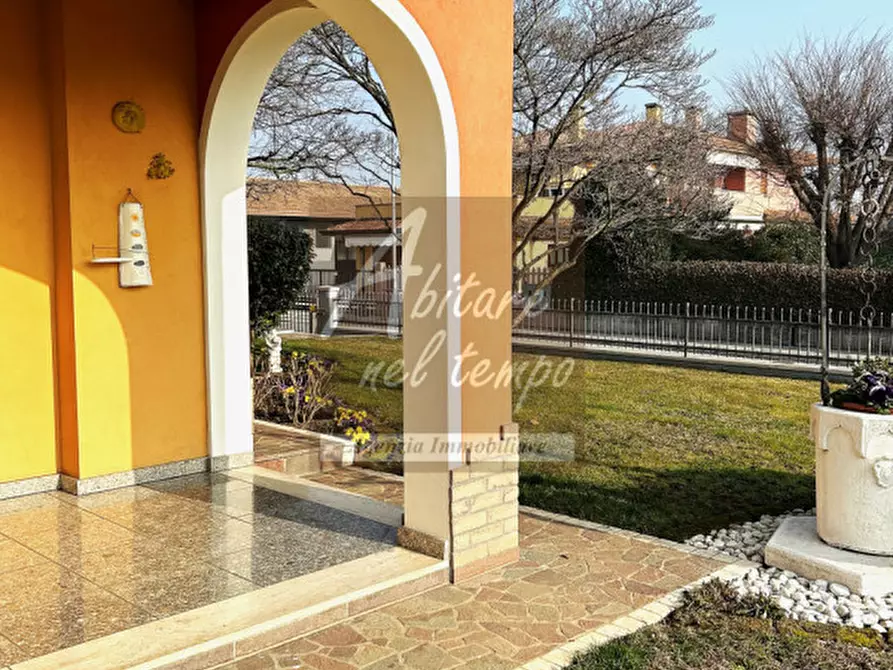 Immagine 23 di Villa in vendita  a Cittadella