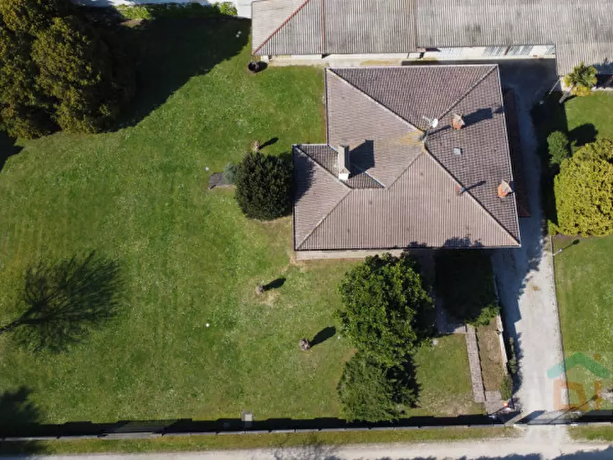 Immagine 28 di Villa in vendita  in via villa 51 a Bagnaria Arsa