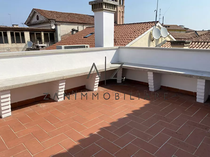 Immagine 16 di Attico in vendita  in Corso ventinove Aprile a Castelfranco Veneto