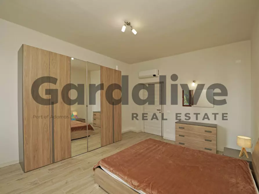 Immagine 11 di Appartamento in vendita  in Via Pergola a Moniga Del Garda