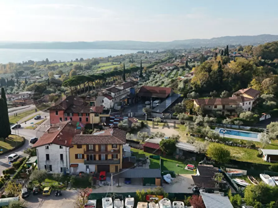 Immagine 21 di Appartamento in vendita  in Via Pergola a Moniga Del Garda