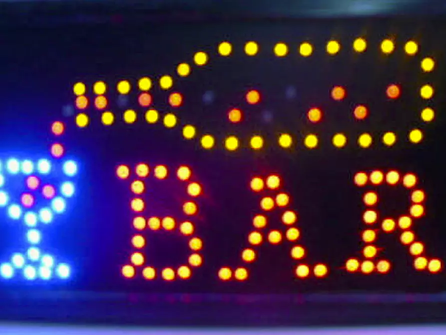 Immagine 15 di Attività commerciale in vendita  in via Roma n° 35 a Garlasco