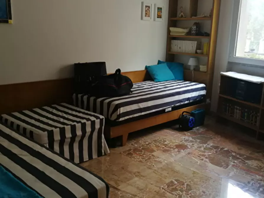 Immagine 11 di Appartamento in affitto  in zona porto a Rapallo