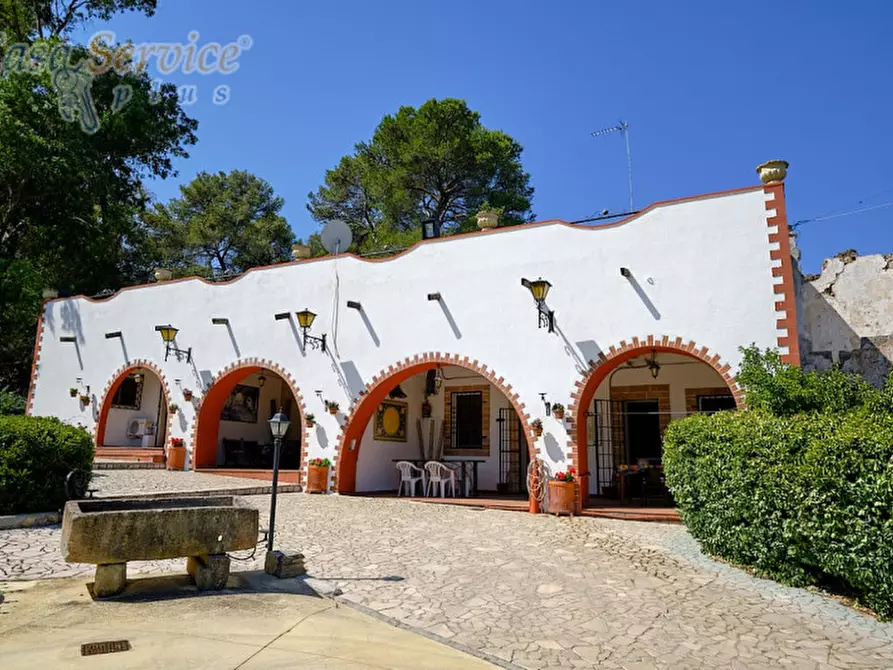 Immagine 10 di Villa in vendita  a Neviano