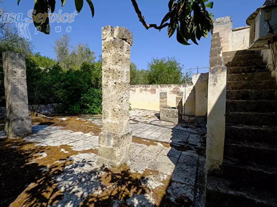 Immagine 17 di Villa in vendita  a Neviano