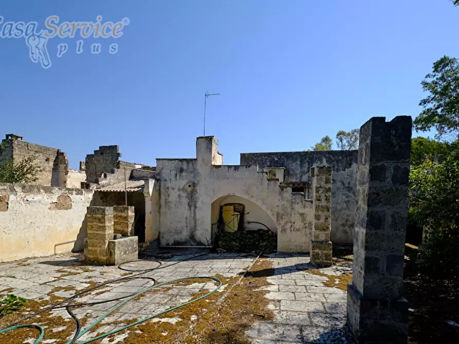 Immagine 18 di Villa in vendita  a Neviano