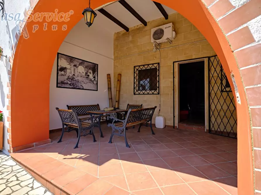 Immagine 25 di Villa in vendita  a Neviano