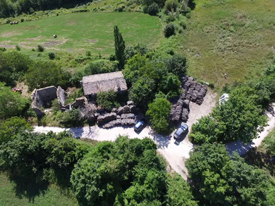 Immagine 9 di Rustico / casale in vendita  in pian di balbano a Cantiano