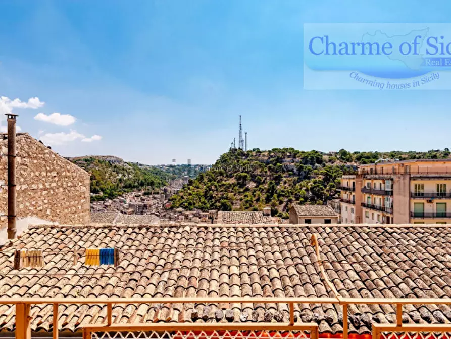 Immagine 15 di Casa indipendente in vendita  in Via Vincenzo Cinquattotto 1 a Modica