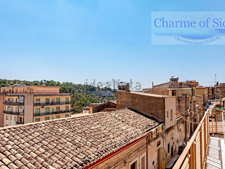 Immagine 23 di Casa indipendente in vendita  in Via Vincenzo Cinquattotto 1 a Modica