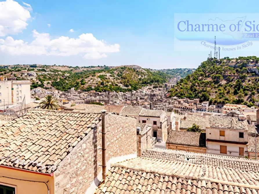 Immagine 32 di Casa indipendente in vendita  in Via Vincenzo Cinquattotto 1 a Modica