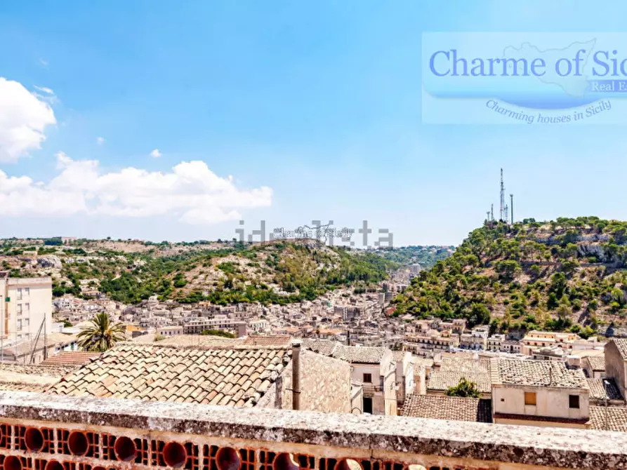 Immagine 33 di Casa indipendente in vendita  in Via Vincenzo Cinquattotto 1 a Modica