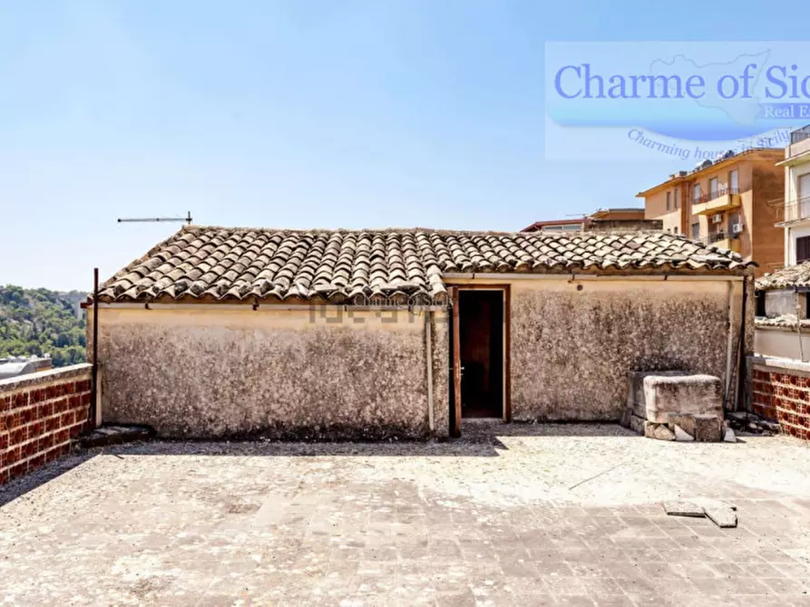 Immagine 35 di Casa indipendente in vendita  in Via Vincenzo Cinquattotto 1 a Modica