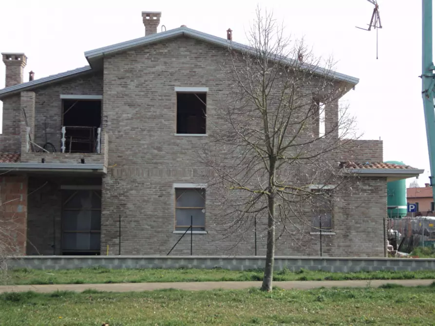 Immagine 1 di Villa in vendita  in VIA ZARDI a Copparo