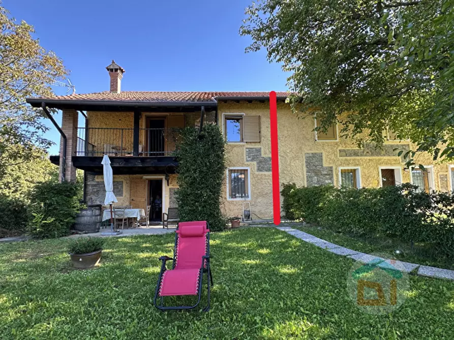 Immagine 1 di Casa bifamiliare in vendita  in Località Quarnizza a Dolegna Del Collio