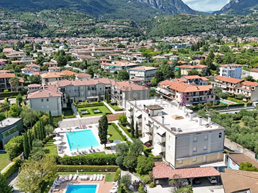 Immagine 6 di Appartamento in vendita  in Viale Ugo Foscolo 134 a Toscolano-Maderno