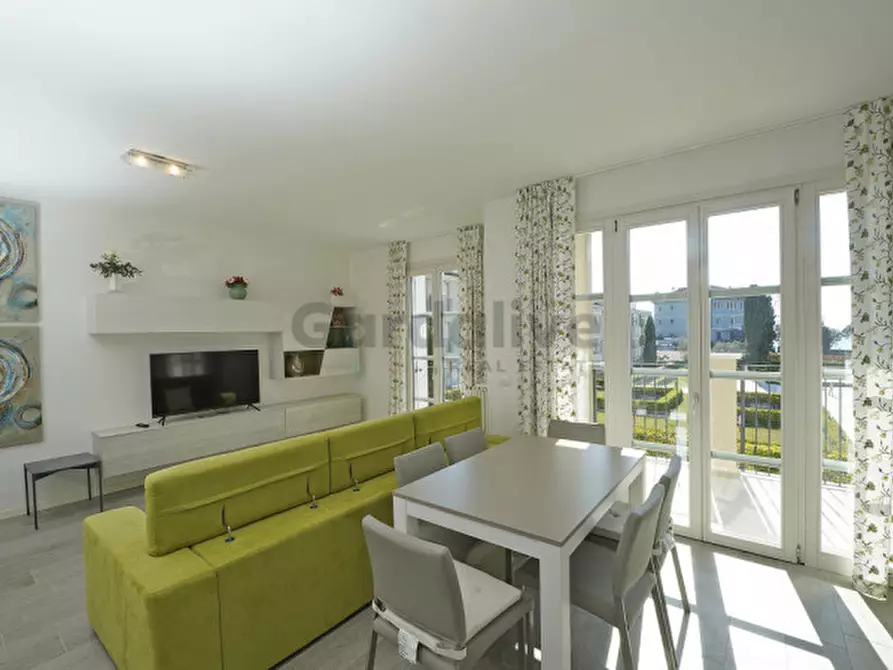 Immagine 7 di Appartamento in vendita  in Viale Ugo Foscolo 134 a Toscolano-Maderno