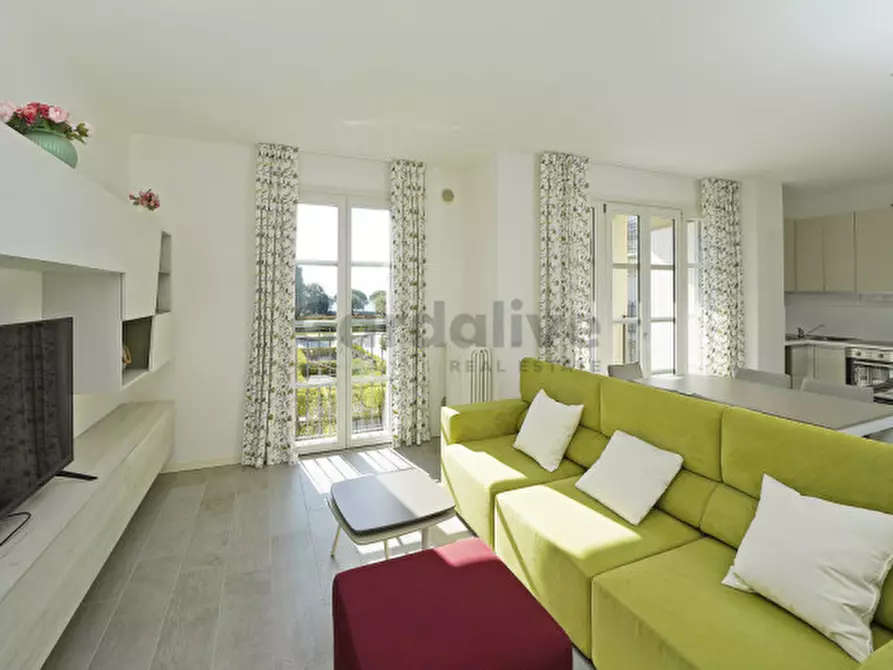 Immagine 12 di Appartamento in vendita  in Viale Ugo Foscolo 134 a Toscolano-Maderno