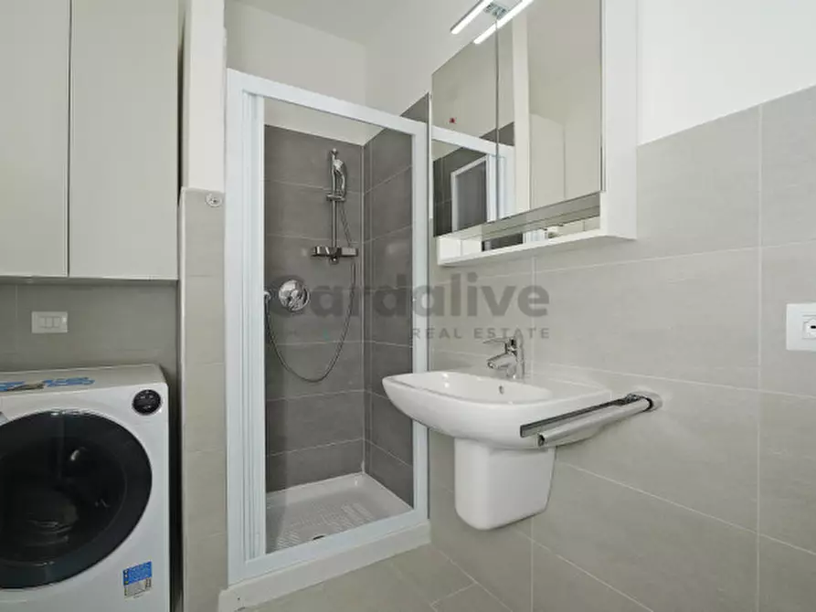 Immagine 21 di Appartamento in vendita  in Viale Ugo Foscolo 134 a Toscolano-Maderno