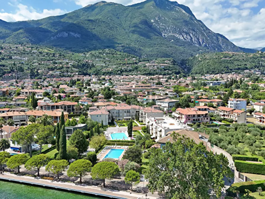 Immagine 24 di Appartamento in vendita  in Viale Ugo Foscolo 134 a Toscolano-Maderno