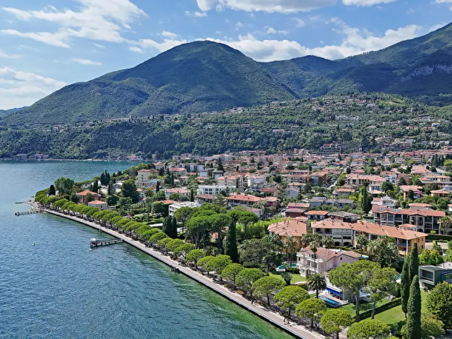 Immagine 26 di Appartamento in vendita  in Viale Ugo Foscolo 134 a Toscolano-Maderno
