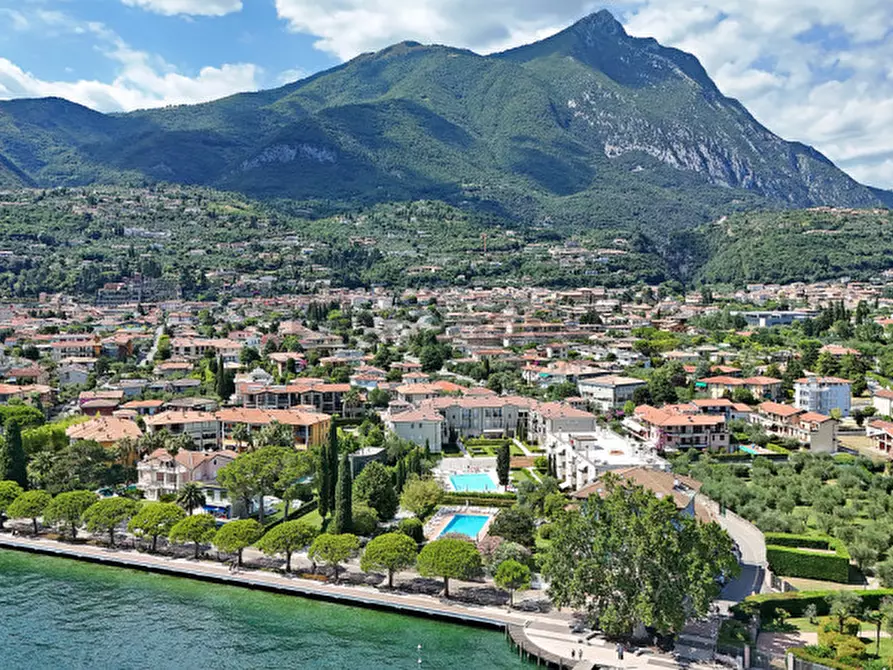 Immagine 27 di Appartamento in vendita  in Viale Ugo Foscolo 134 a Toscolano-Maderno