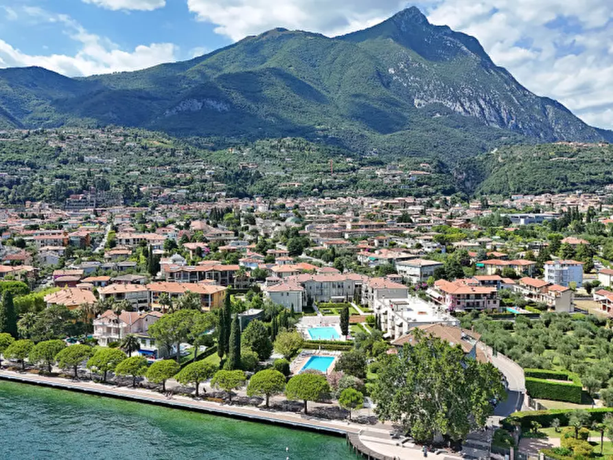 Immagine 29 di Appartamento in vendita  in Viale Ugo Foscolo 134 a Toscolano-Maderno