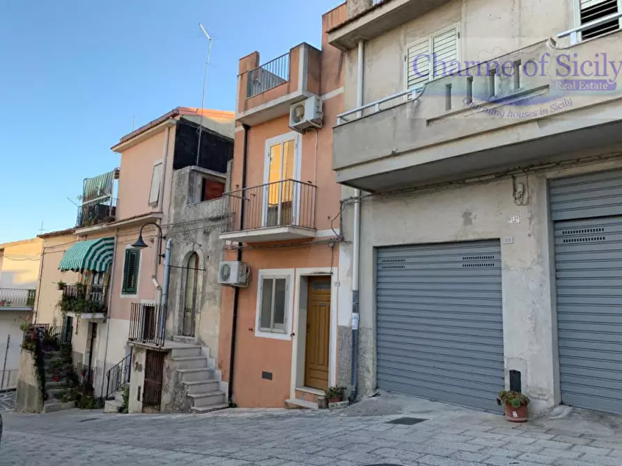 Immagine 3 di Casa indipendente in vendita  in Via Roma a Giarratana