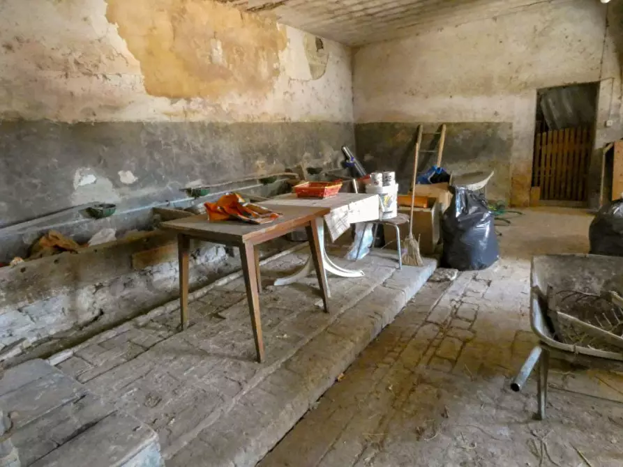 Immagine 26 di Rustico / casale in vendita  in via Monte Peruzzo a Cagli