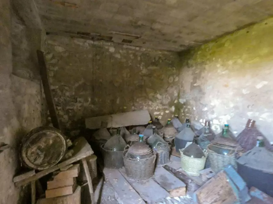 Immagine 36 di Rustico / casale in vendita  in via Monte Peruzzo a Cagli