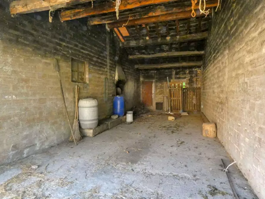 Immagine 38 di Rustico / casale in vendita  in via Monte Peruzzo a Cagli