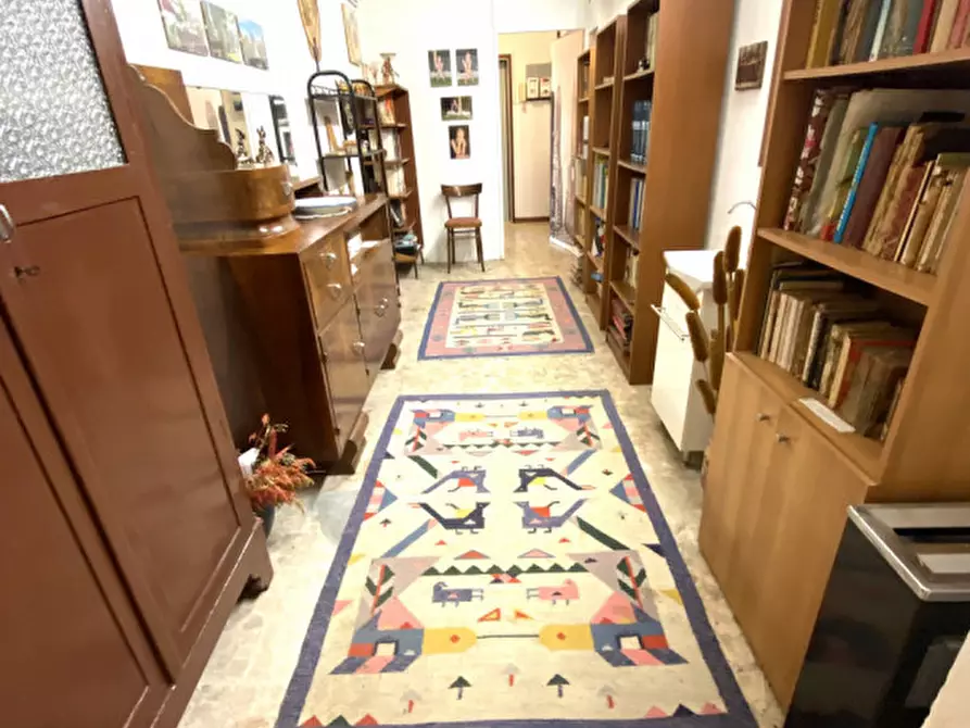 Immagine 5 di Palazzo in vendita  in Piazza Santa Margherita a Valvasone Arzene