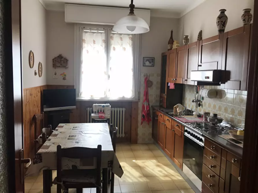 Immagine 1 di Casa quadrifamiliare in vendita  a Suzzara