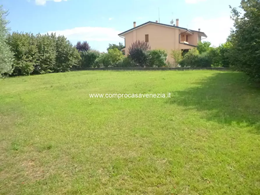 Immagine 2 di Terreno in vendita  in VIA TREFORNI a Paese