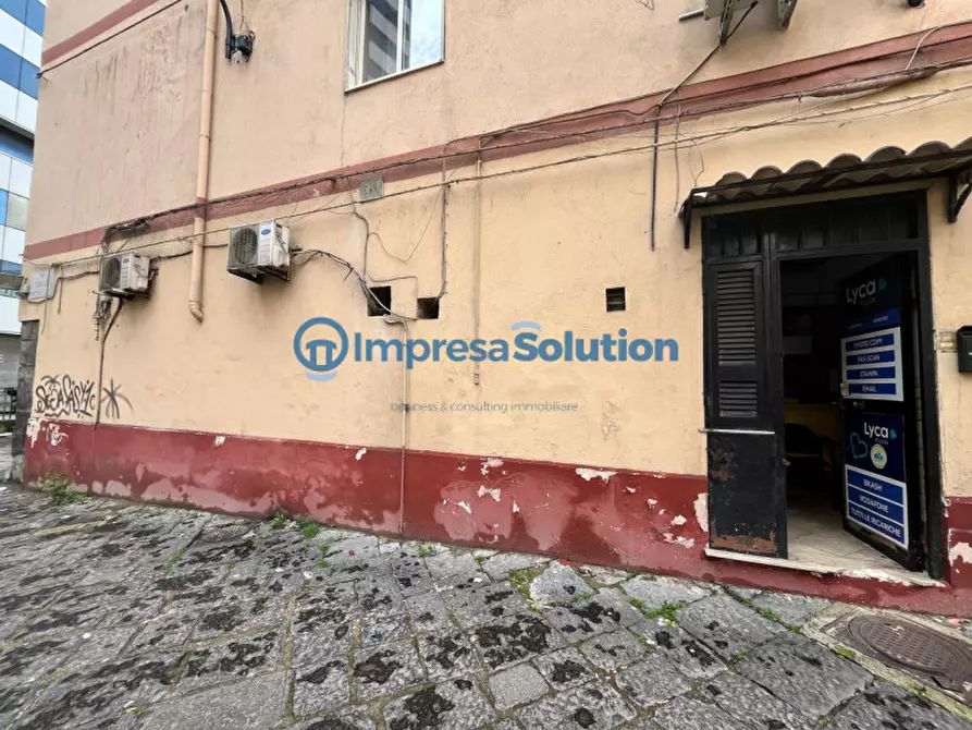Immagine 4 di Negozio in vendita  in Vico Scalciccia a Napoli