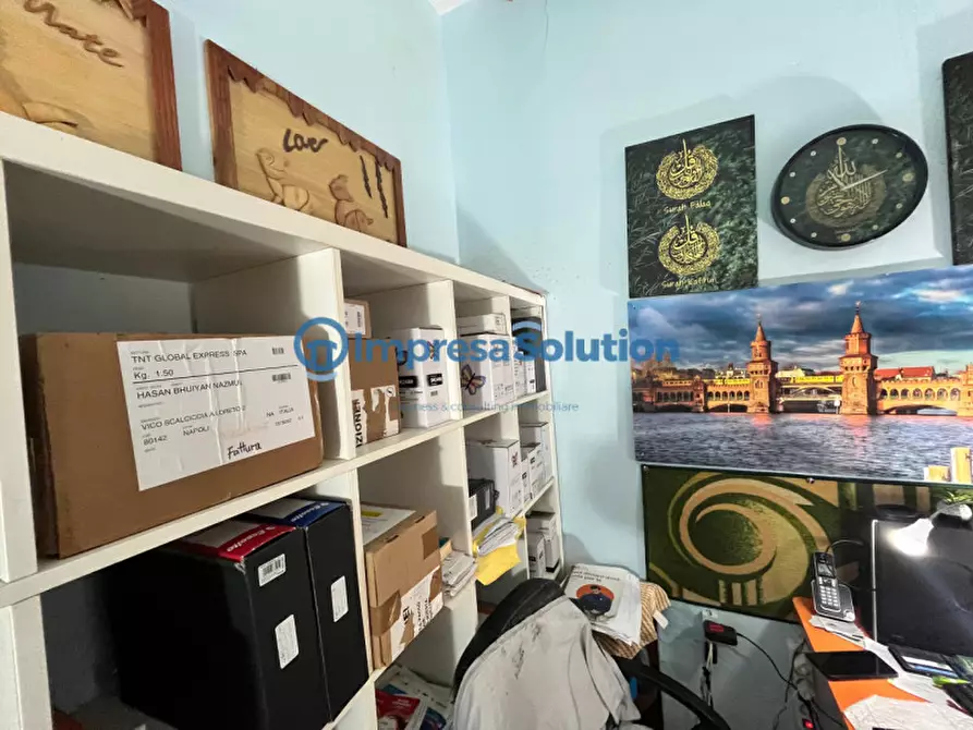 Immagine 5 di Negozio in vendita  in Vico Scalciccia a Napoli