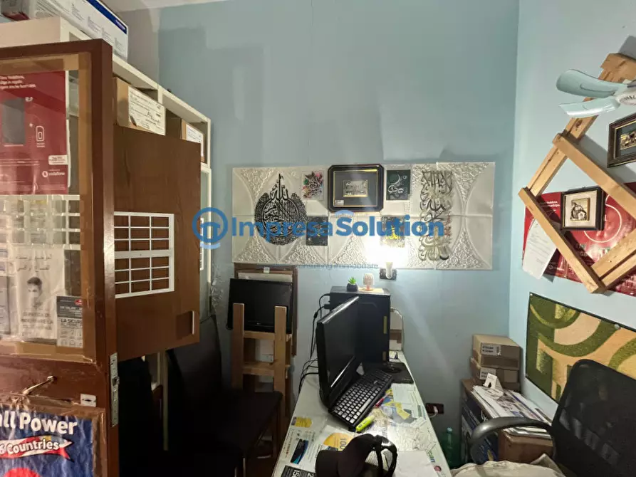 Immagine 7 di Negozio in vendita  in Vico Scalciccia a Napoli