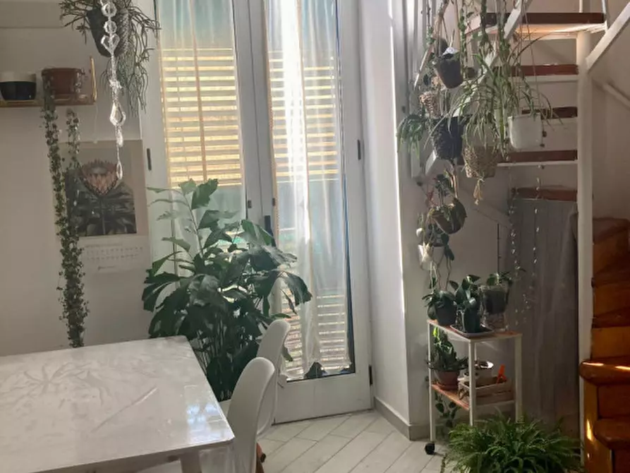 Immagine 3 di Appartamento in affitto  in CORSO AVEZZANA 10 a Torre Del Greco