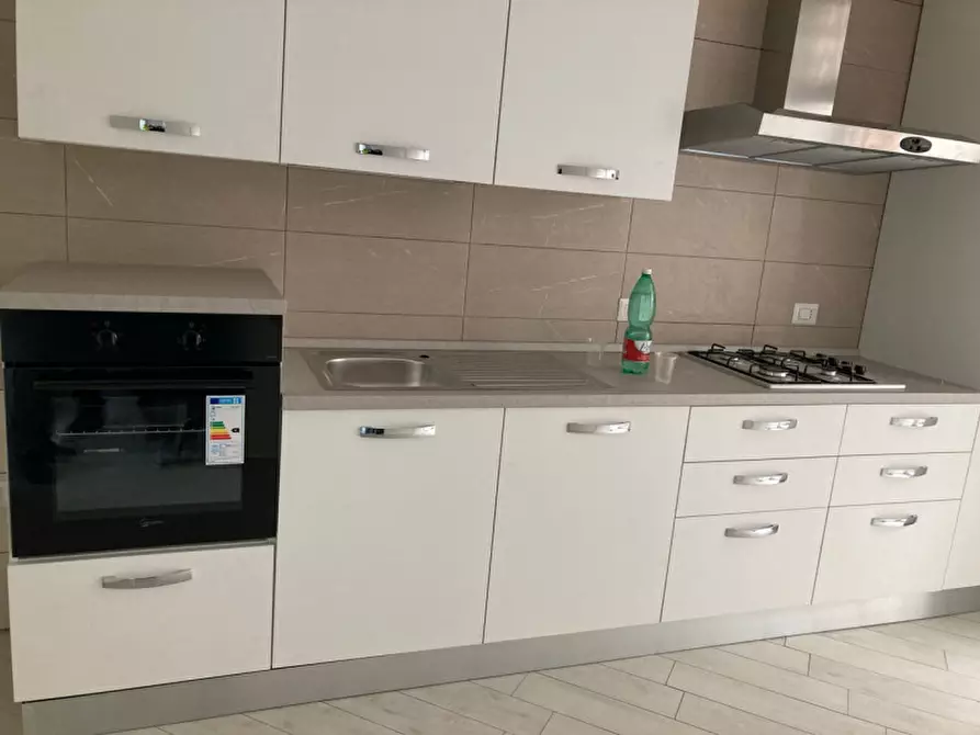 Immagine 5 di Appartamento in affitto  in CORSO AVEZZANA 10 a Torre Del Greco