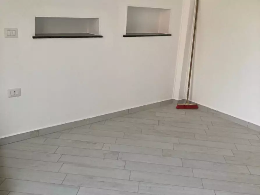 Immagine 7 di Appartamento in affitto  in CORSO AVEZZANA 10 a Torre Del Greco