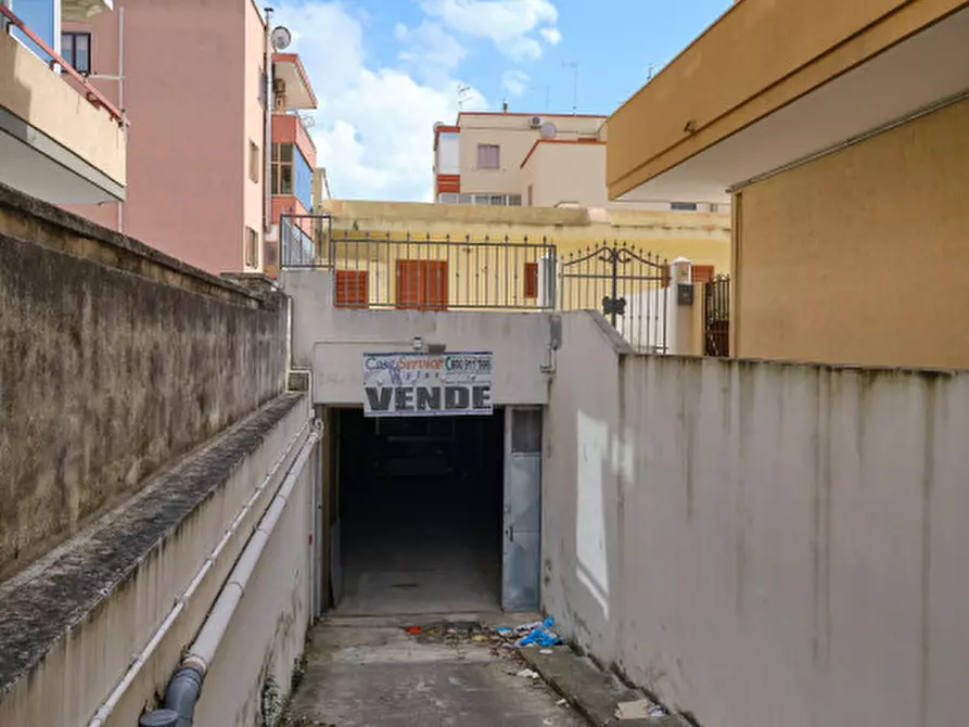 Immagine 5 di Laboratorio in vendita  a Gallipoli