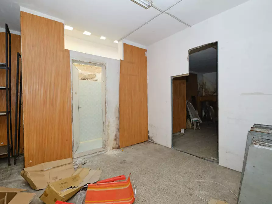 Immagine 8 di Laboratorio in vendita  a Gallipoli