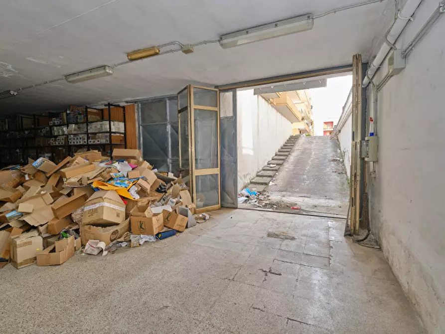 Immagine 14 di Laboratorio in vendita  a Gallipoli