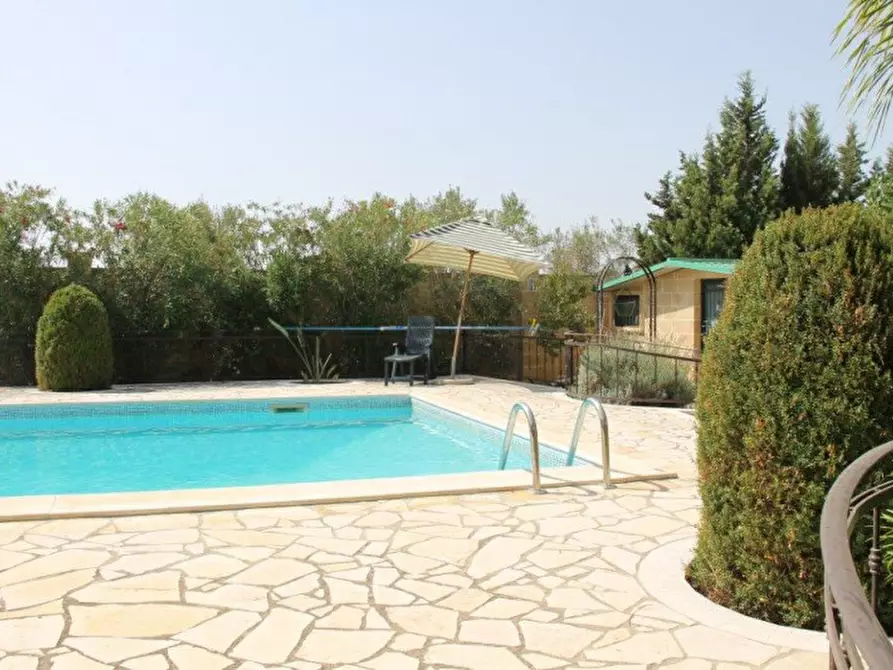 Immagine 3 di Villa in vendita  a Matino