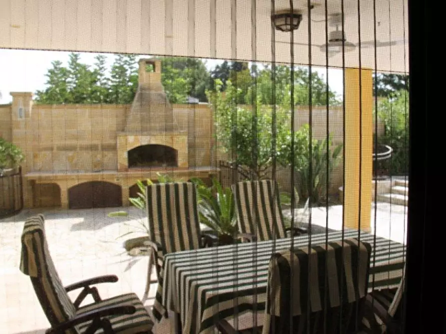 Immagine 10 di Villa in vendita  a Matino