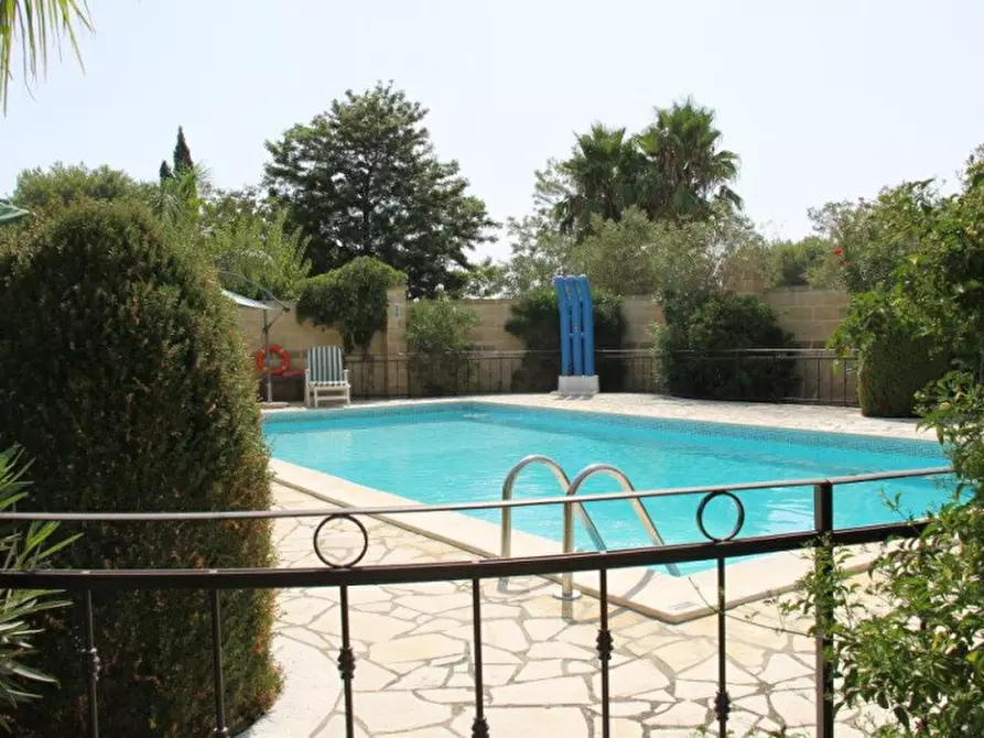 Immagine 16 di Villa in vendita  a Matino