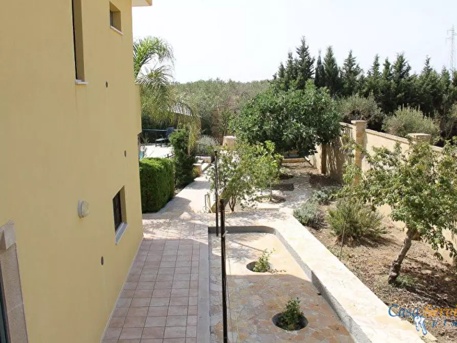 Immagine 33 di Villa in vendita  a Matino