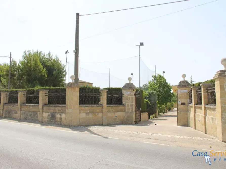 Immagine 35 di Villa in vendita  a Matino