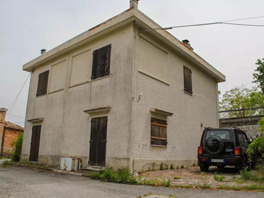 Immagine 10 di Appartamento in vendita  in Serra Sant'Abbondio a Serra Sant'abbondio