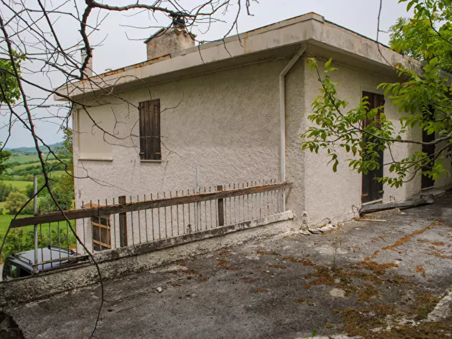 Immagine 11 di Appartamento in vendita  in Serra Sant'Abbondio a Serra Sant'abbondio